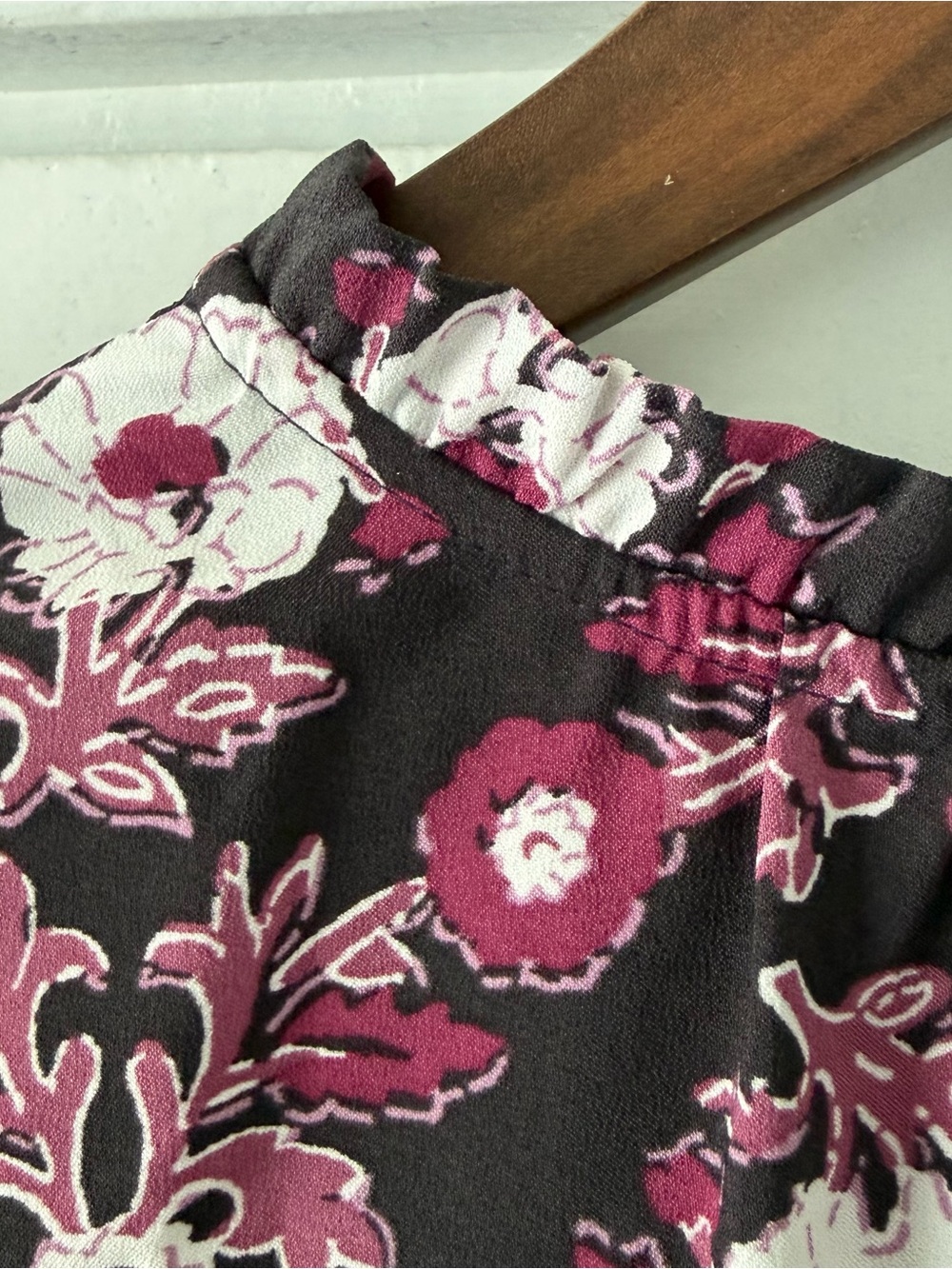 LOFT Outlet Floral V-Neck Ruffle Sleeve Maxi Dress - XS - Picture 10 of 10